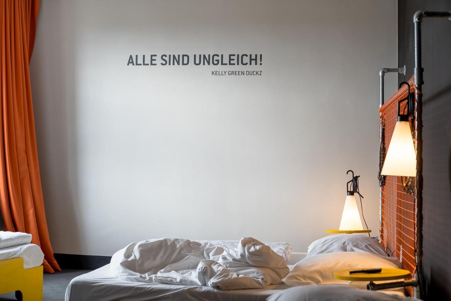 Superbude Hamburg St Pauli 部屋 写真